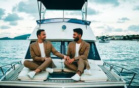 Casal gay da 'Casa dos Segredos' renova votos de casamento no Brasil... e há vídeo