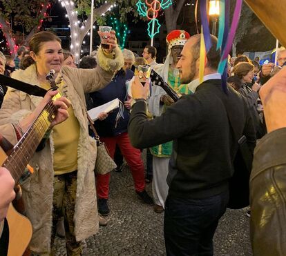 Ela não falha uma! Dolores vai a todas as festas do Funchal e "cura" distância do filho