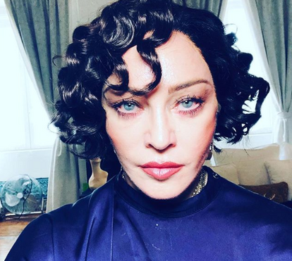 Mudança radical! Madonna volta a ser morena, depois de 16 anos loira