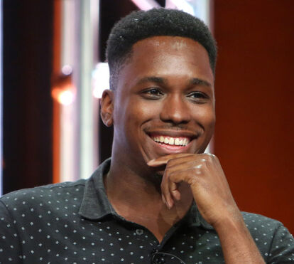 Mistério em torno da morte do comediante Kevin Barnett de 32 anos