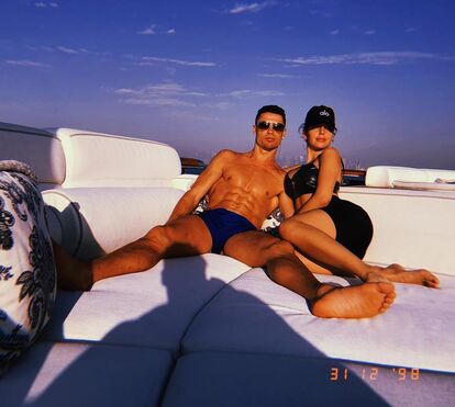 Cristiano Ronaldo e amigos aproveitam hospitalidade de milionário do Dubai