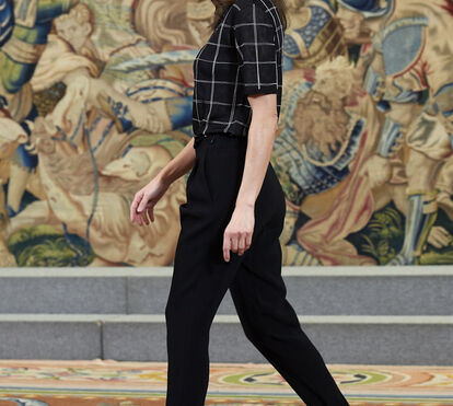 Não há rainha como esta! Os looks práticos e reciclados Letizia  