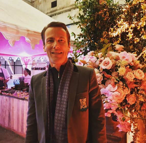 Lord Davenport, festas privadas