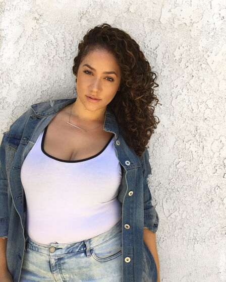 Erica Laurens, sósia de Meghan Markle