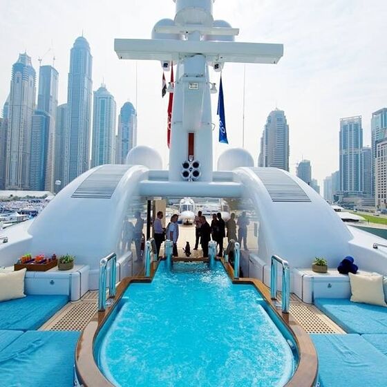 Ricos, Dubai
