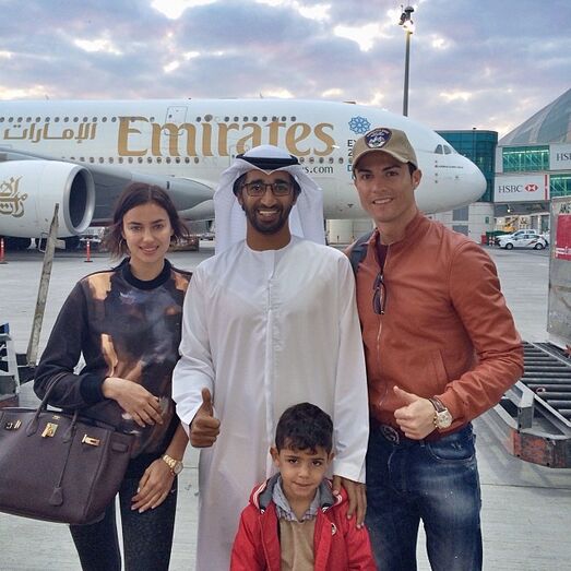 Cristiano Ronaldo e amigos aproveitam hospitalidade de milionário do Dubai