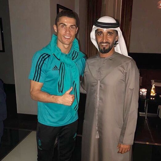 Cristiano Ronaldo e amigos aproveitam hospitalidade de milionário do Dubai