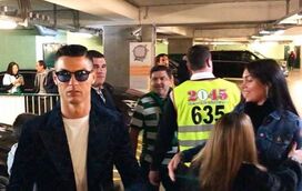 Cristiano Ronaldo em Alvalade com blazer Gucci de 2338 euros