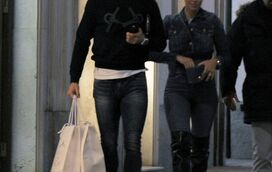 Ele quer união! Cristiano Ronaldo leva Georgina e a Dolores às compras