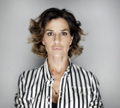 Perigo! Sofia Aparício reage depois do seu barco ter sido atacado por um drone e se ter incendiado
