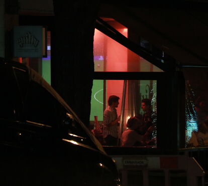 Todas as imagens da louca noite de aniversário de Kelly Bailey