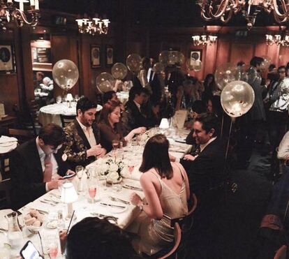 Ninguém sabe o que se passa lá dentro! Tramp Club, onde as estrelas e os ricos se divertem em privado