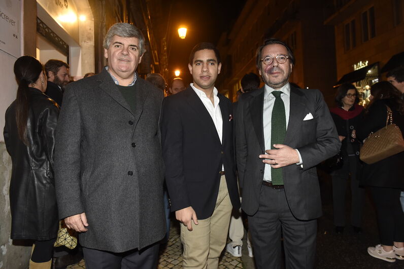 João Albergaria, exposição, wine up clube de vinhos, rua do alecrim, chiado, joão albergaria descreve a amizade num mundo muitas vezes adverso