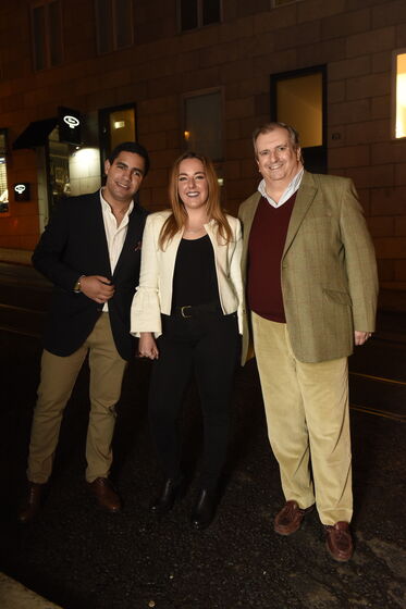 João Albergaria, exposição, wine up clube de vinhos, rua do alecrim, chiado, joão albergaria descreve a amizade num mundo muitas vezes adverso