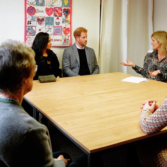 Meghan Markle, Prostitutas