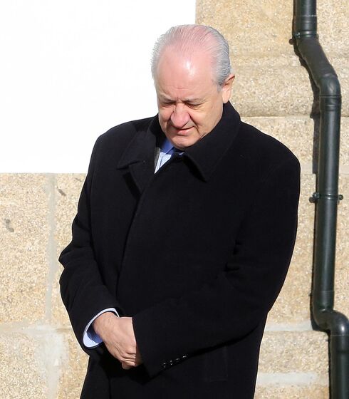 pedro passos coelho, sofrimento, psd, funeral pai, antónio passos coelho