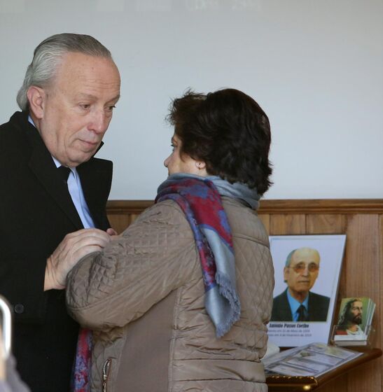 pedro passos coelho, sofrimento, psd, funeral pai, antónio passos coelho