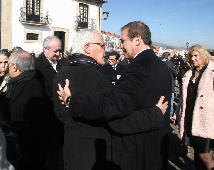 pedro passos coelho, sofrimento, psd, funeral pai, antónio passos coelho