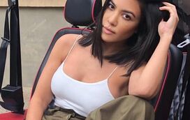 É o vale tudo! Kourtney Kardashian promove novo projeto secreto... completamente nua!