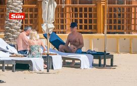 José Mourinho de férias no Qatar com amiga especial, diz tablóide inglês