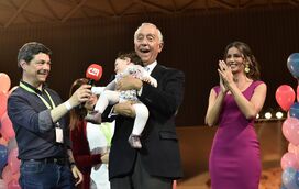 Marcelo Rebelo de Sousa diverte-se em festa da vida da CMTV