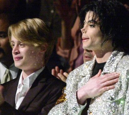 Macaulay Culkin fala do tempo em que dormia com Michael Jackson