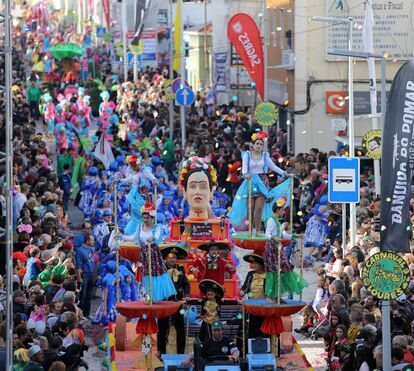 Quer saber como festejar o Carnaval em família sem sair de casa?