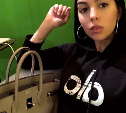 Georgina Rodríguez publica novo vídeo na casa de banho