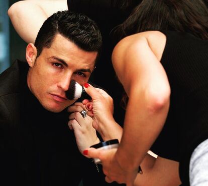 Cristiano Ronaldo (finalmente) assinala o Dia Internacional da Mulher