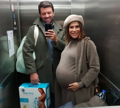 Dânia Neto e Luís Matos Cunha celebram 2 anos de namoro em fato de banho