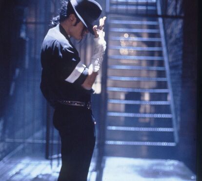 Irmã de Michael Jackson garante que foi abusada sexualmente pelo pai aos 11 anos. LaToya diz que a mãe sabia
