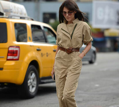 Esqueça o jumpsuit!  O que está a dar é o 'utility overall'