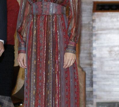 Letizia volta a usar vestido 'boho-chic' que esgotou em poucas horas