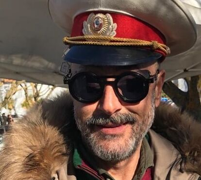 Bronca! Marido de Goucha dispara em todas as direções: 'ataca' fã e chama-a 'ébria'