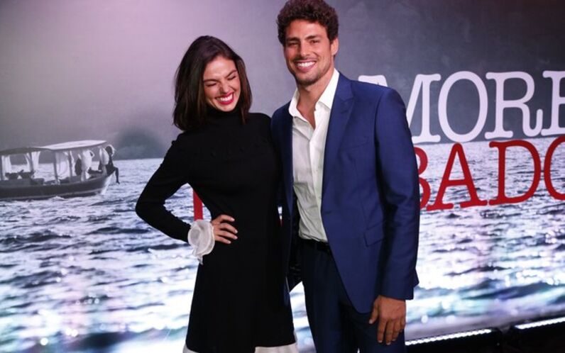 Cauã Reymond e Isis Valverde