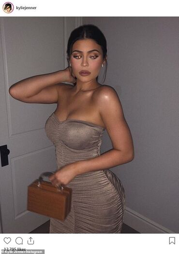 Kim, Kourtney, Khloé e Kylie: ninguém aguenta tanta sensualidade. 