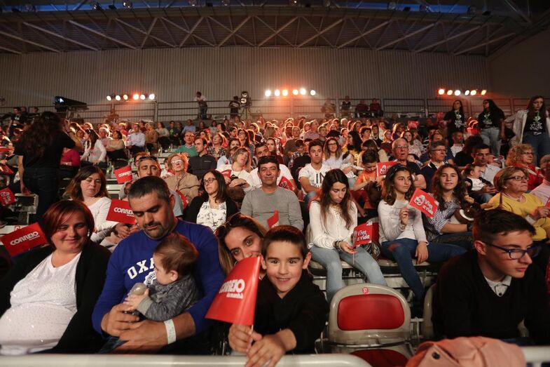 Presidente da República e famosos divertem-se na gala Viva a Vida