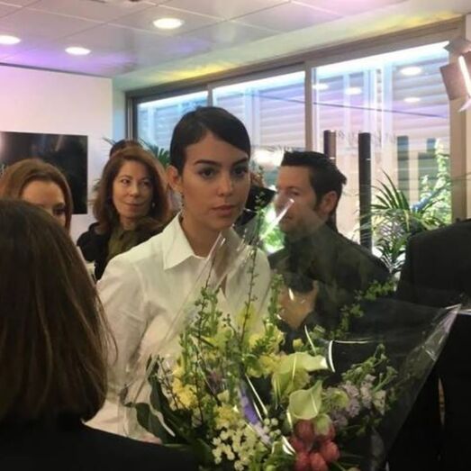 As imagens do dia em que Cristiano Ronaldo passou os negócios a Georgina Rodríguez