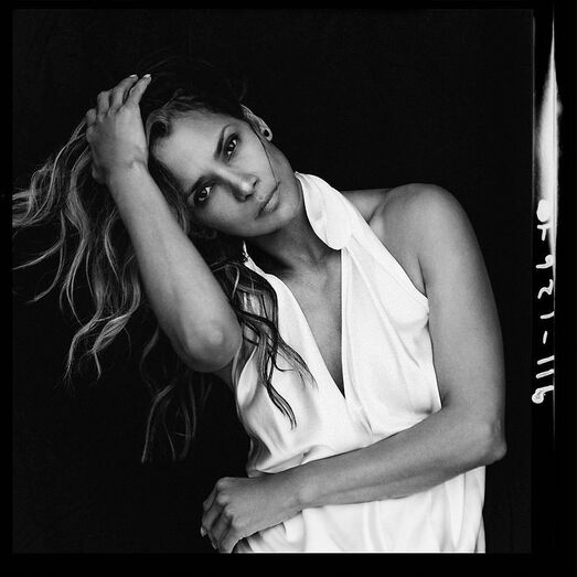 Halle Berry 