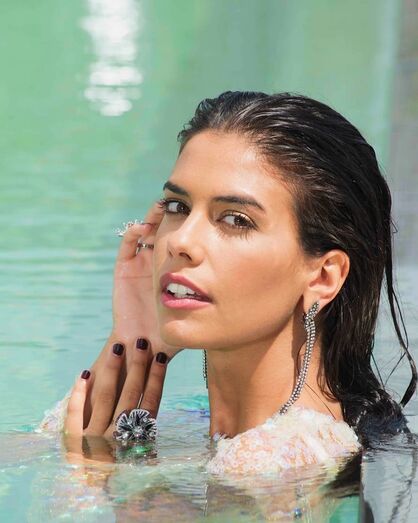 isabela valadeiro