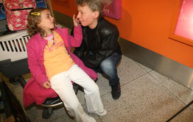 Veja como a menina Alexandra, ou Sandra, que emocionou o país em 2009, cresceu 