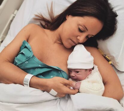 "Guerra" de filhos empatada: irmã de Carolina Patrocínio aumenta "pressão" e tem também terceiro filho