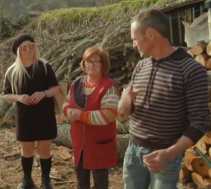 Dona Zélia arreliada com nova candidata: "Não tem nada a ver com o meu Ivo, esta mulher". Mas ele diz: "A gaja até é bem boa!"