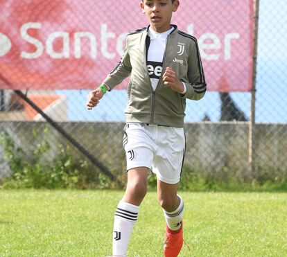 Filho de Cristiano Ronaldo mostra talento na Madeira: 12 golos em dois jogos