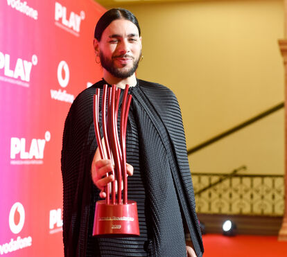 Inconfundível! Conan Osíris rouba atenções nos prémios Play