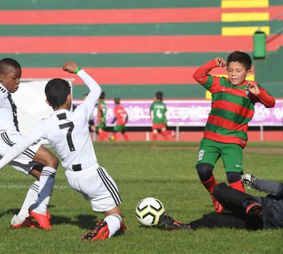 Orgulho do pai (da avó e das tias!) Filho mais velho de Cristiano Ronaldo mostra talento fora de série na Madeira