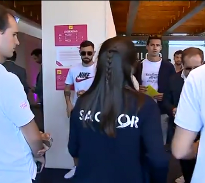 Futebolista Bruno Fernandes 'barrado' na tenda VIP do Estoril Open por vestir calções
