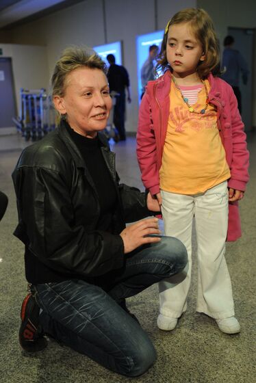 Natália Zarubina com Sandra Tsiklauri (Alexandra)