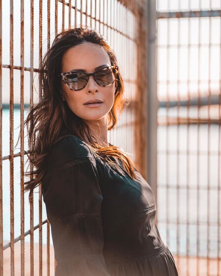 Helena Costa, atriz, malveira, grávida, cadelas, desaparecidas, tacuara, julieta, dogue argentina