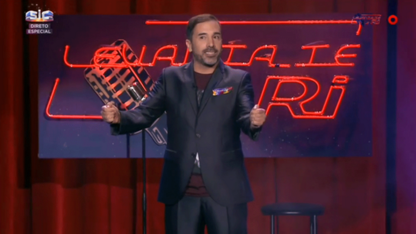 marco horácio, levanta-te e ri, sic, humor